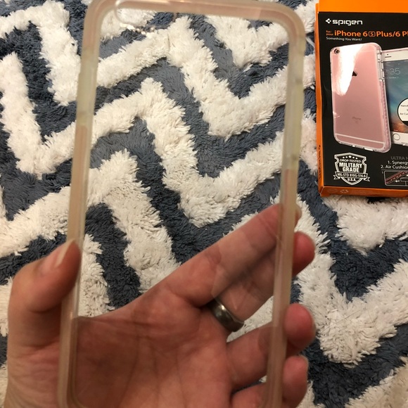 Spigen iPhone 6s Plus case - Picture 4 of 5